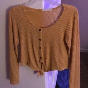 Long sleeve crop top